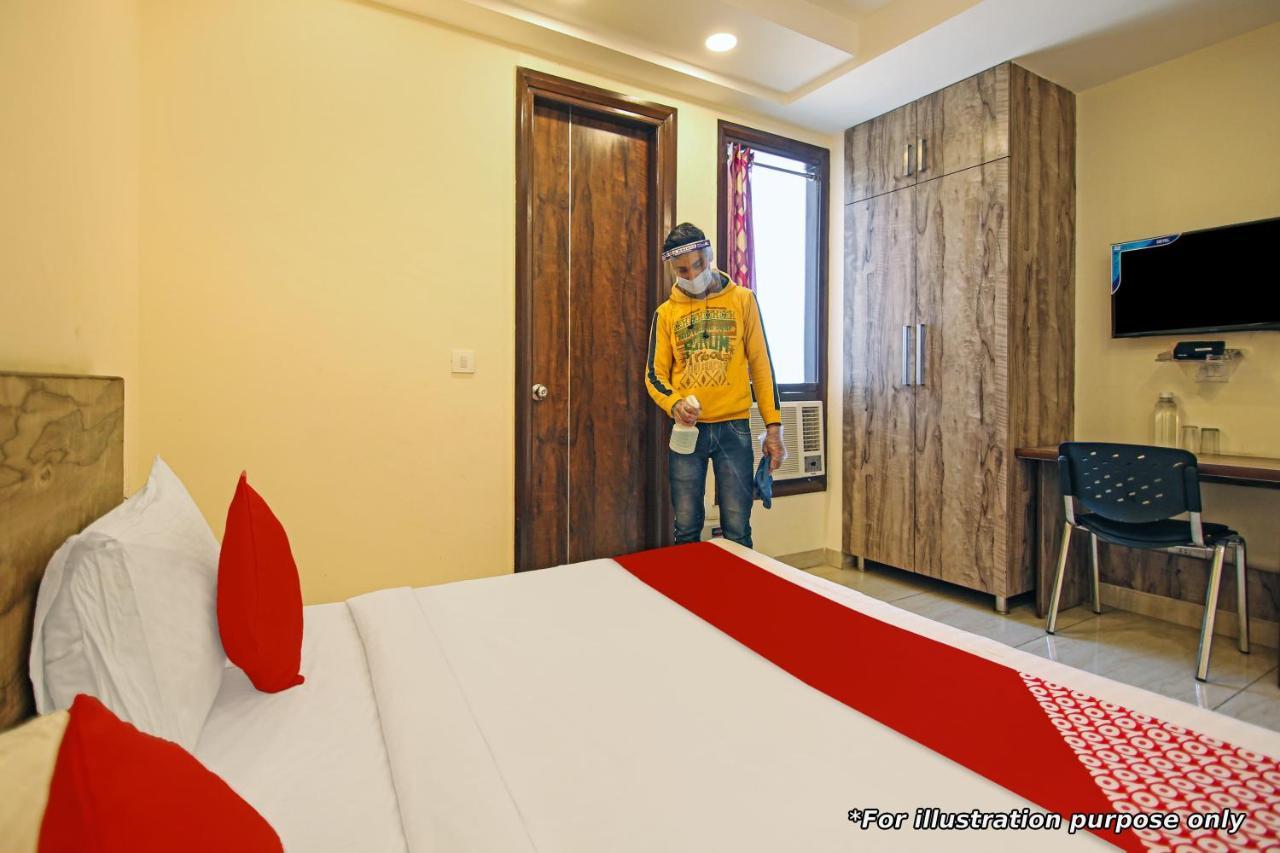 Oyo Flagship Shine Hotel Chinhat ภายนอก รูปภาพ